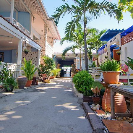 Sukkee Beach Resort Ko Lan Esterno foto