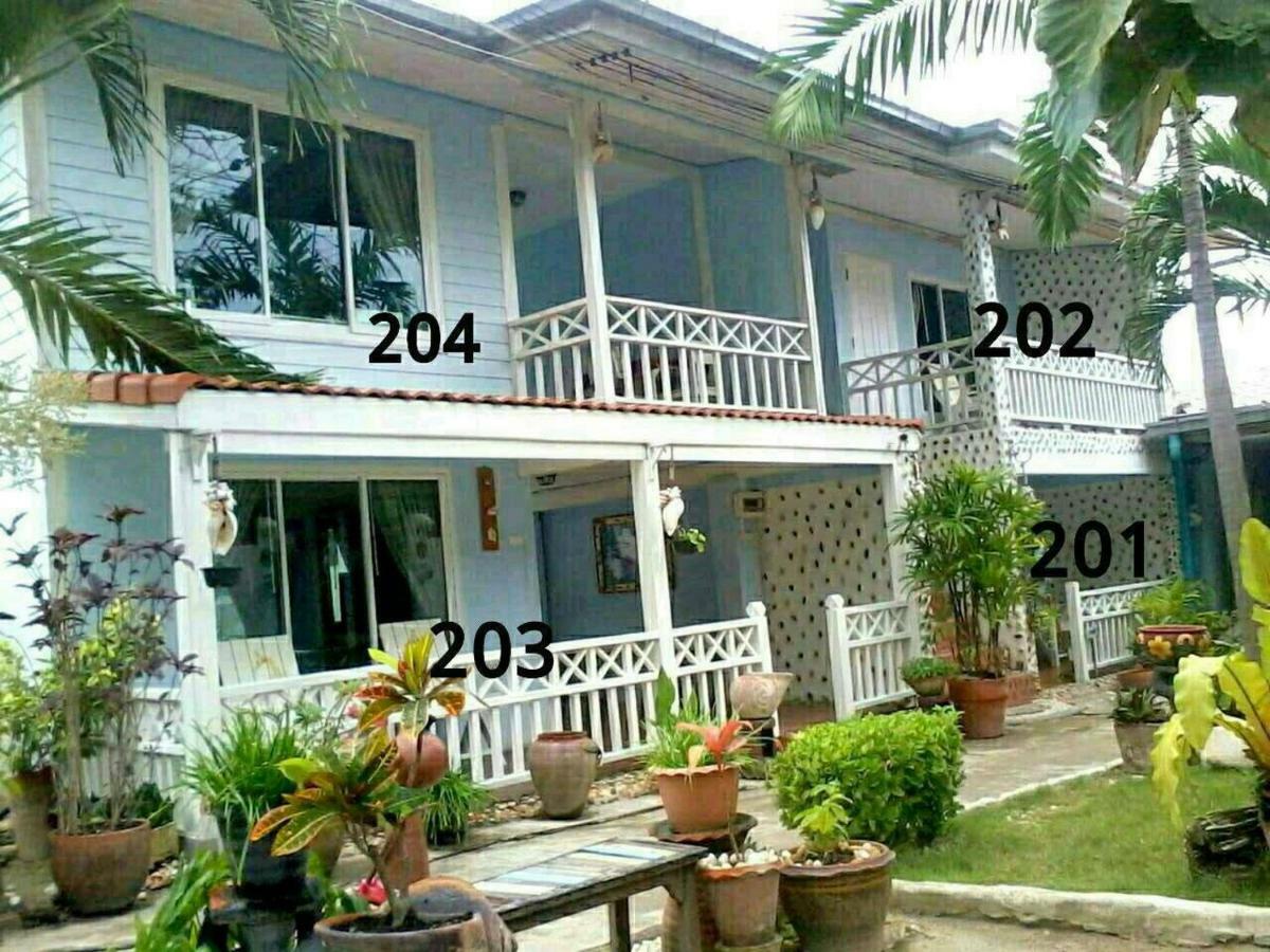 Sukkee Beach Resort Ko Lan Esterno foto